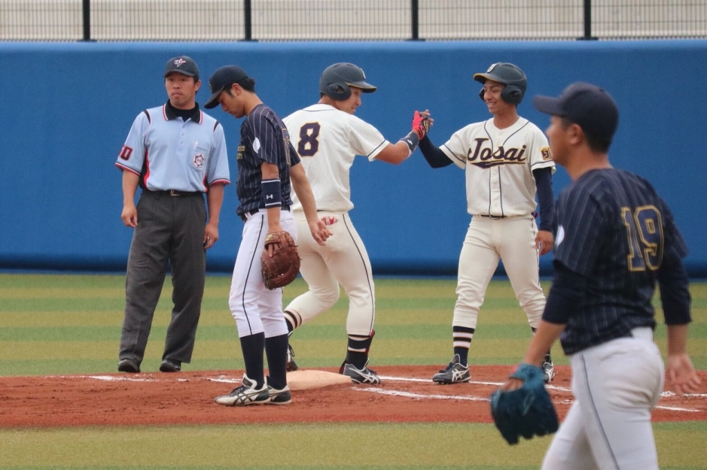 城西大学 試合前 ユニフォーム - 野球